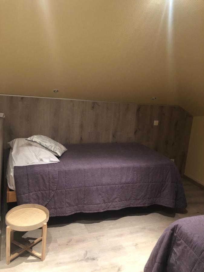 Hotel & Restaurant Le Cardinal Poix-de-Picardie ภายนอก รูปภาพ