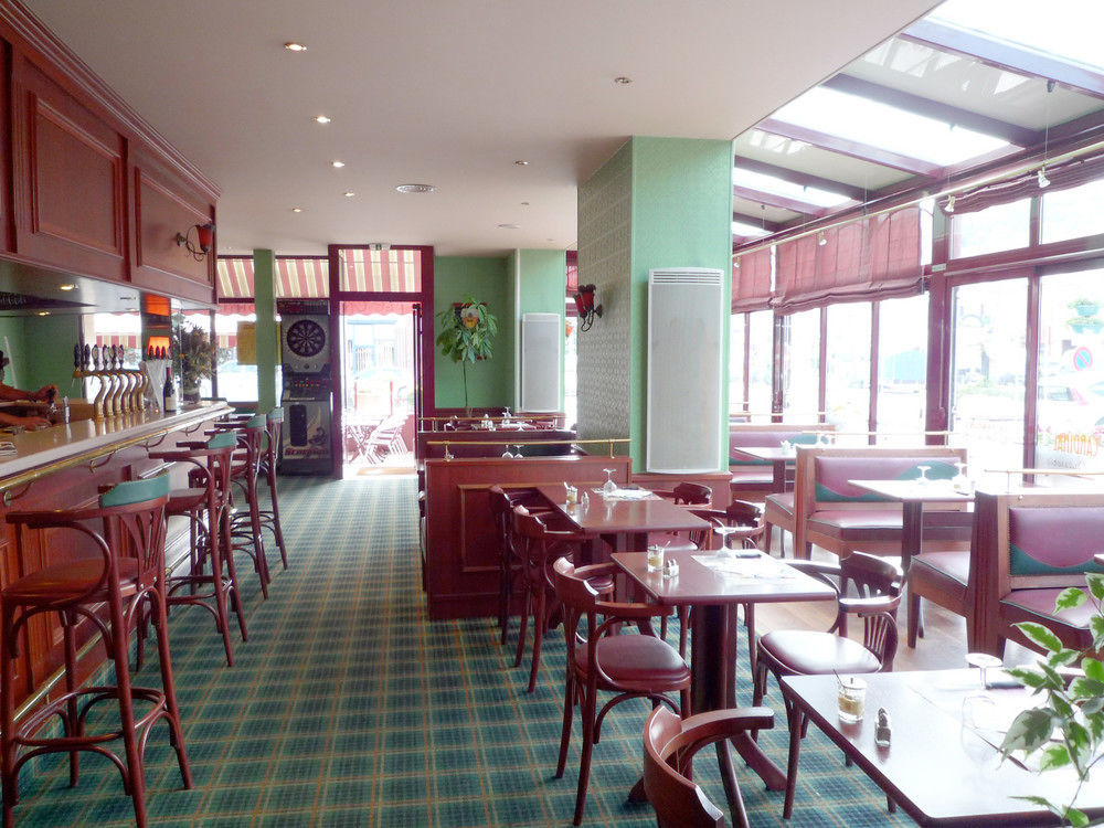 Hotel & Restaurant Le Cardinal Poix-de-Picardie ภายนอก รูปภาพ